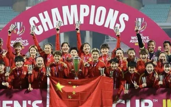 万一他把小枫都超越了，那以后叶家岂不是有可能落在他的手上？。
